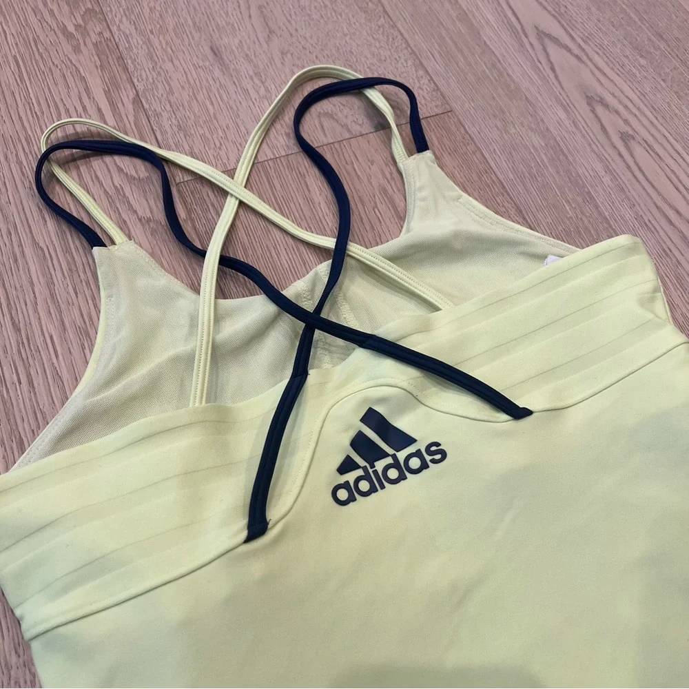 Adidas Tank - Picture 5 of 5
